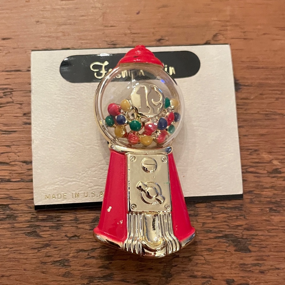 Vintage Gumball Machine Brooch